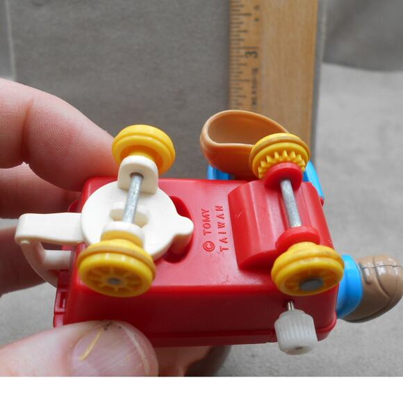 Vintage 1979 TOMY Kid-a-Longs Boy on Wagon Wind-up Works READ - Picture 7 of 7